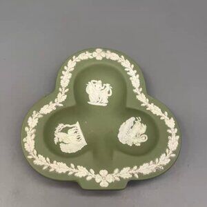 Green Patterned Decorative Plate